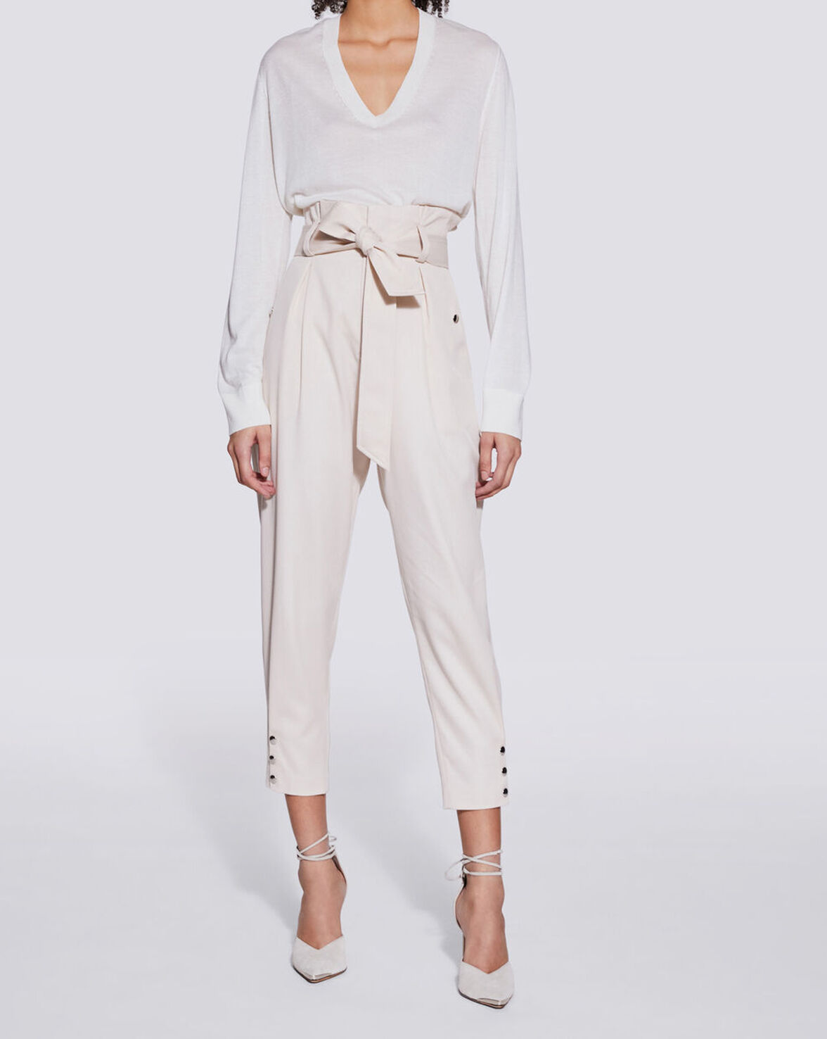 DRIVE RELAXED V NECK SWEATER image number null